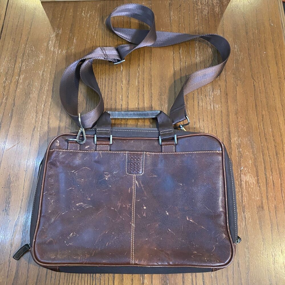 Boconi Nashville USA Distressed Brown Leather Laptop Zipster Briefcase RFID